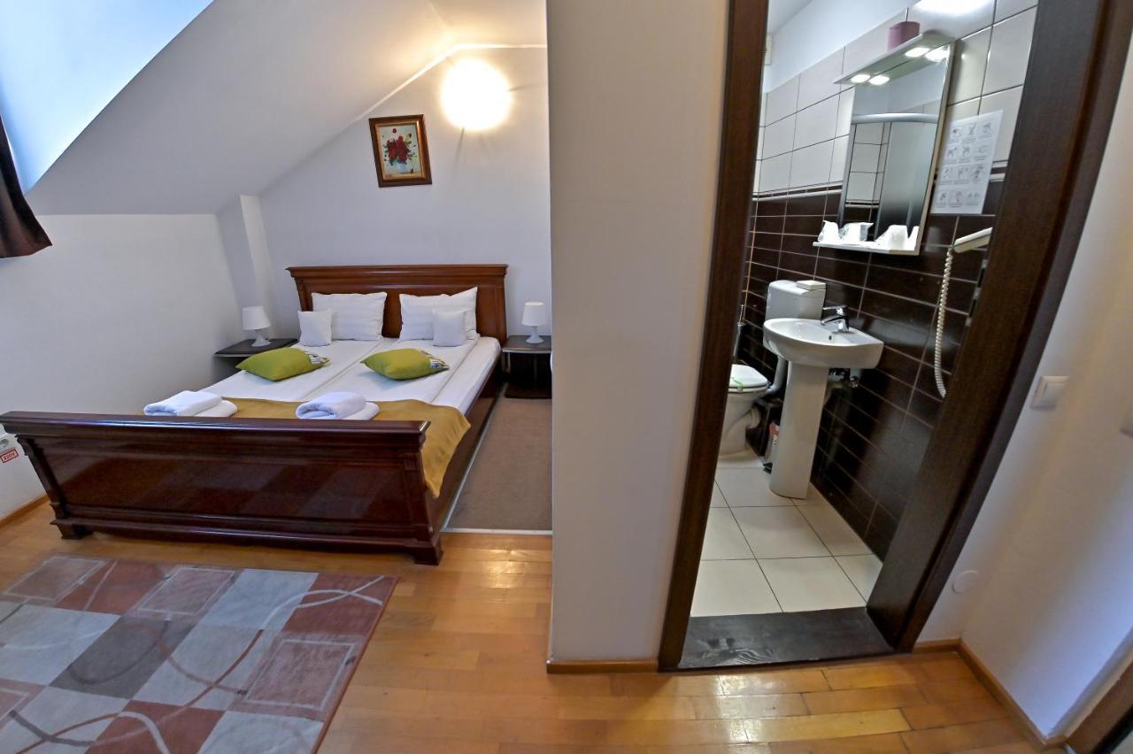 Pension Happy Day - Motorcycle Friendly Sibiu Ngoại thất bức ảnh