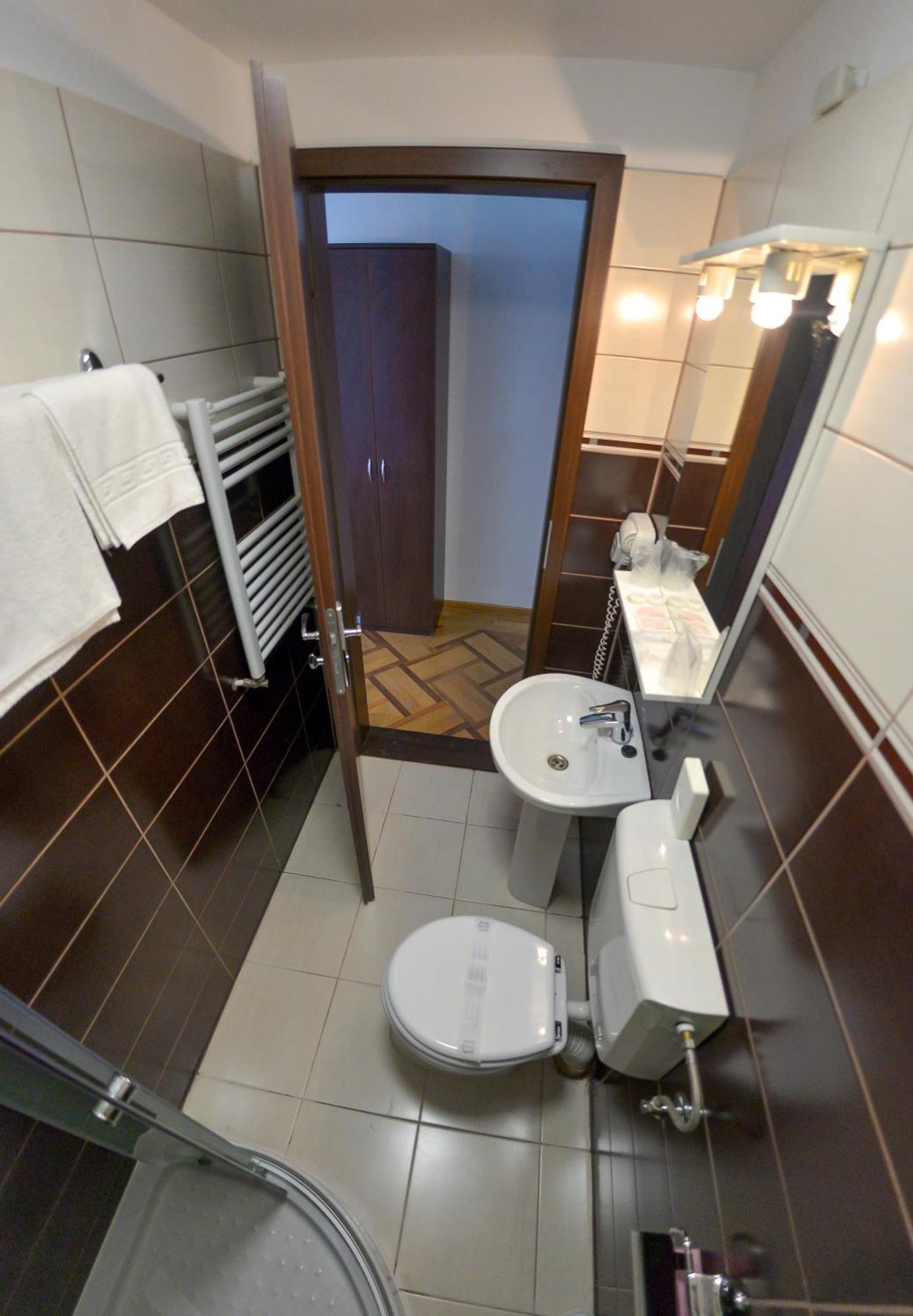 Pension Happy Day - Motorcycle Friendly Sibiu Ngoại thất bức ảnh