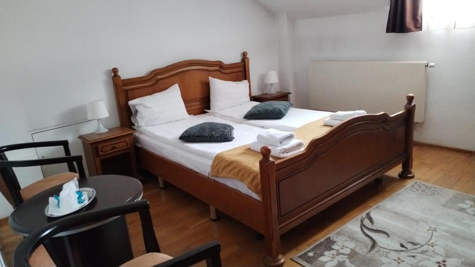 Pension Happy Day - Motorcycle Friendly Sibiu Ngoại thất bức ảnh