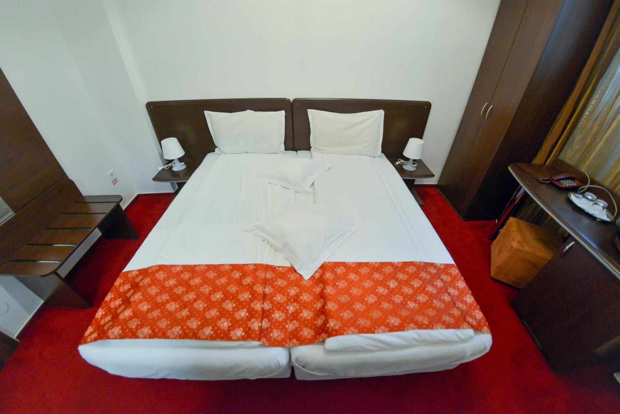 Pension Happy Day - Motorcycle Friendly Sibiu Ngoại thất bức ảnh