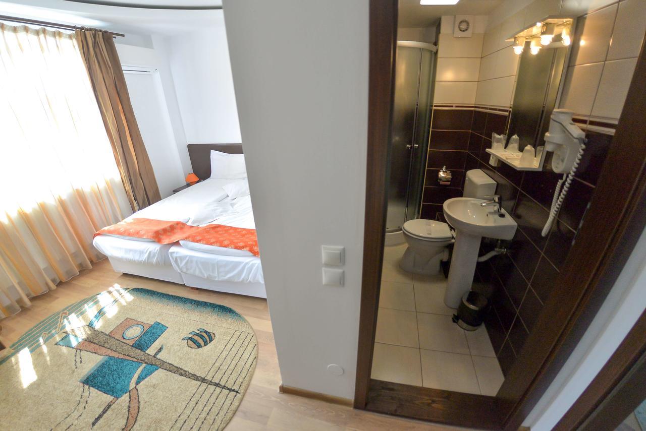 Pension Happy Day - Motorcycle Friendly Sibiu Ngoại thất bức ảnh